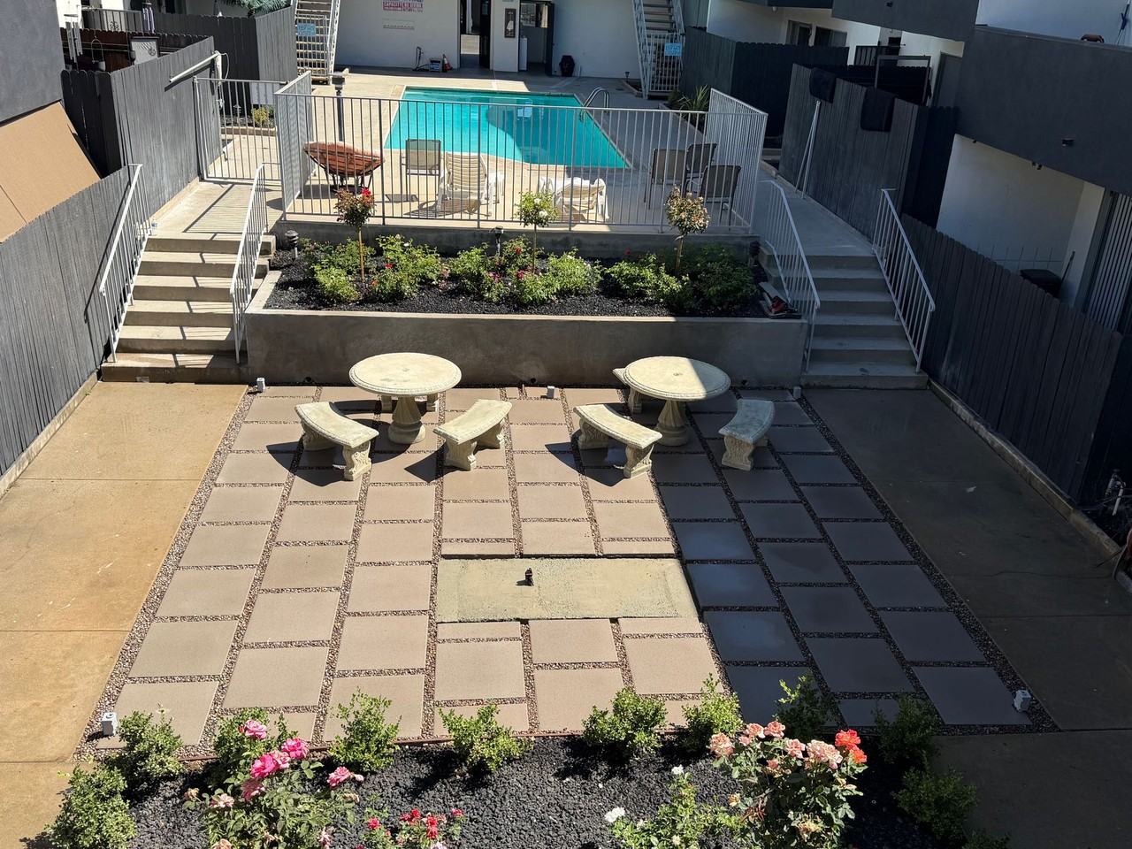 Burbank - Photo 2 of 3