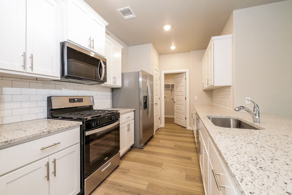 12721 Carrara Ln - Photo 7 of 16