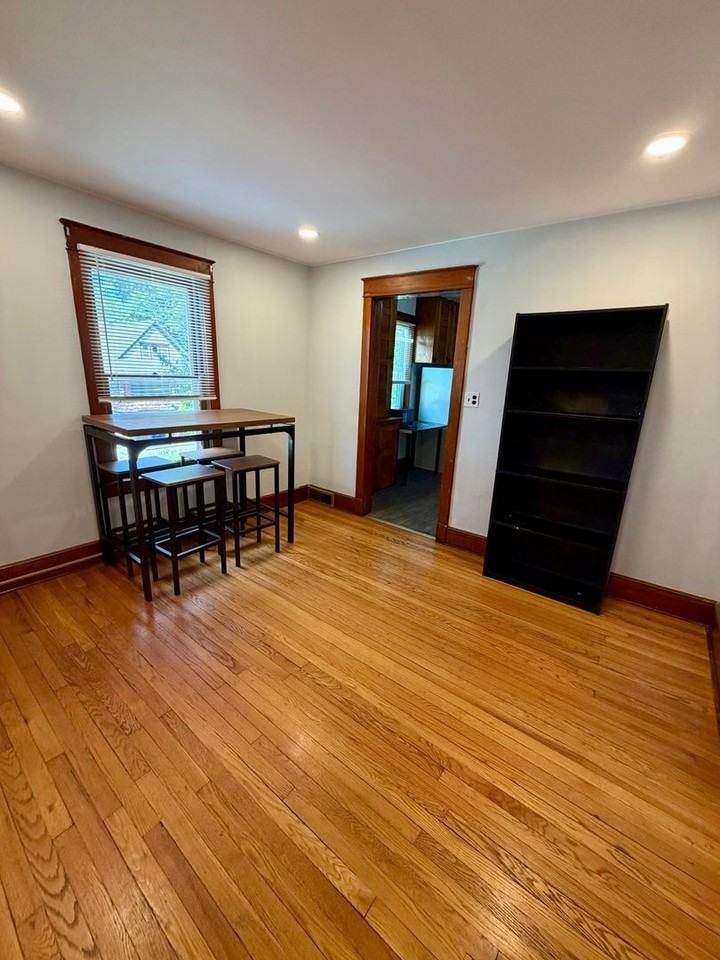 22 Mildred Ave - Photo 3 of 29