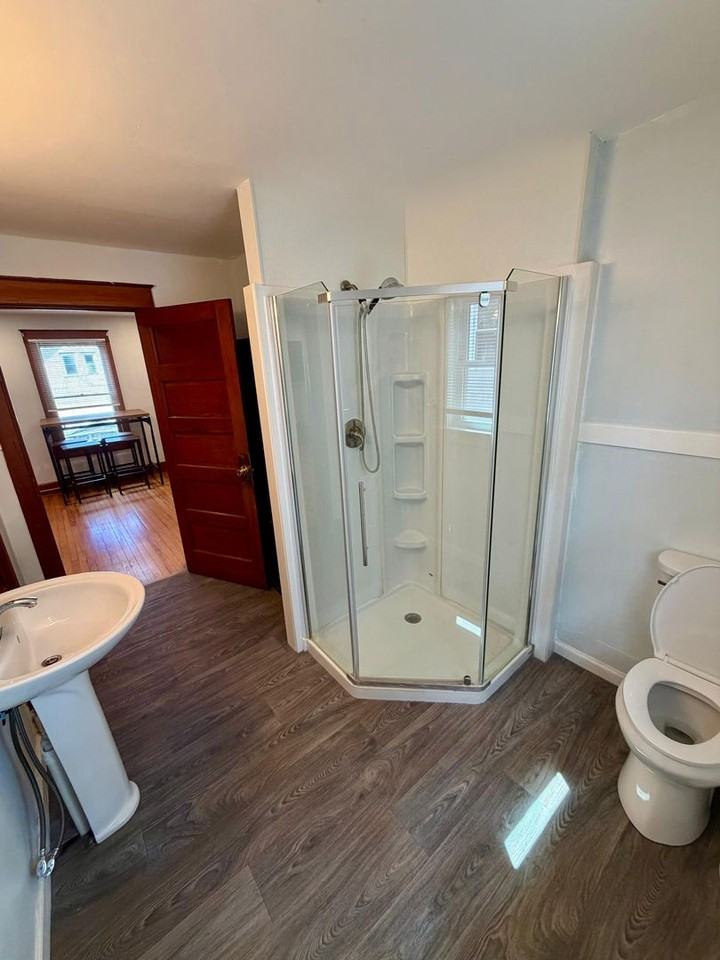22 Mildred Ave - Photo 5 of 29