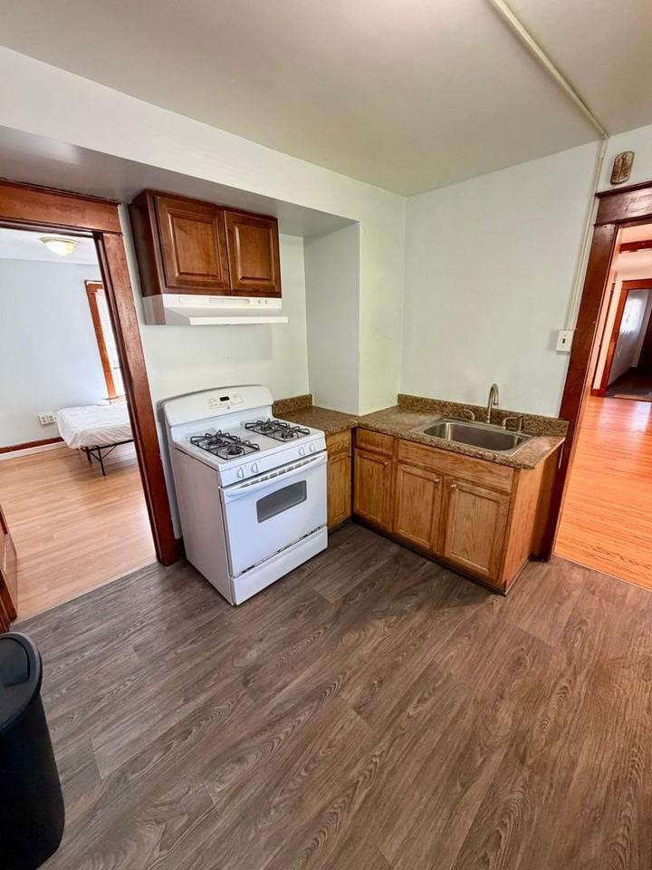 22 Mildred Ave - Photo 7 of 29