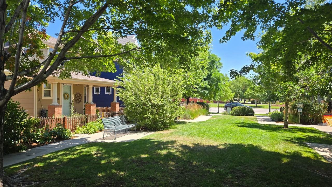 2515 Central Park Blvd - Photo 3 of 20