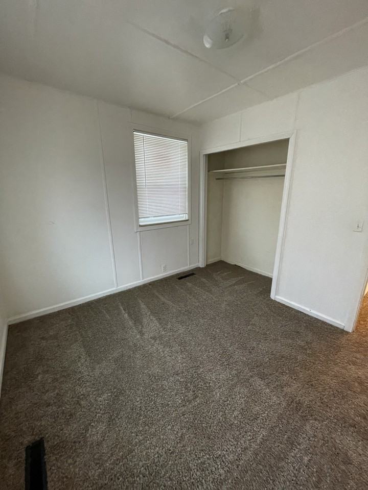 505 Emerick St #2 - Photo 5 of 8