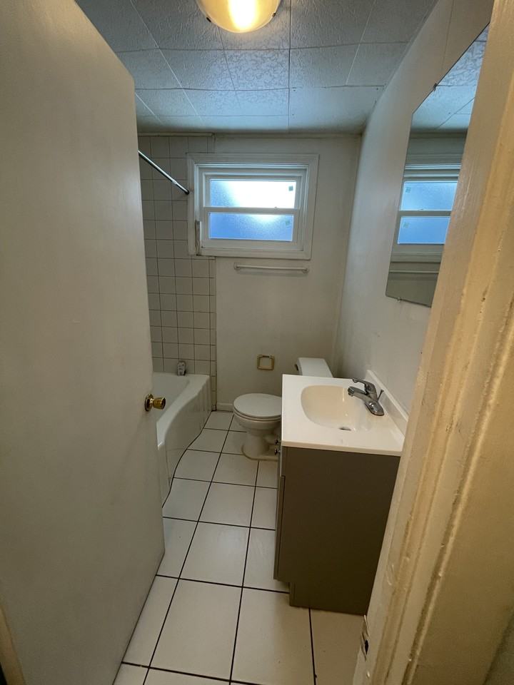505 Emerick St #2 - Photo 7 of 8