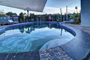 featured image of 121 W Balboa Dr
