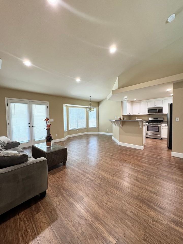 5536 Jan Ct - Photo 6 of 12