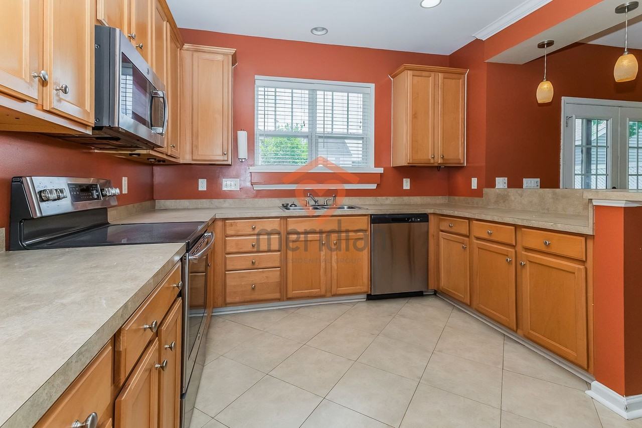 131 Red Leaf Blvd - Photo 7 of 18