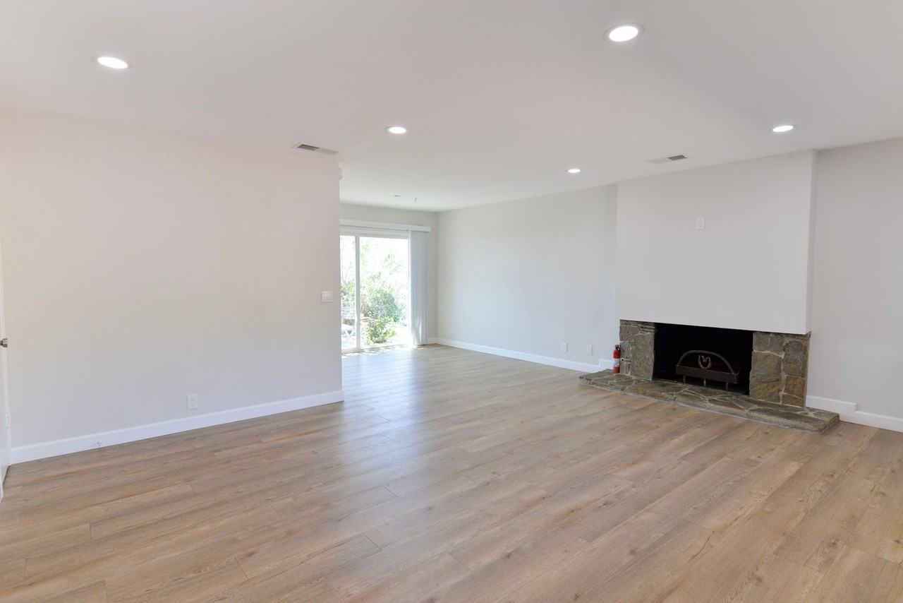 215 Calle Dorado - Photo 4 of 26