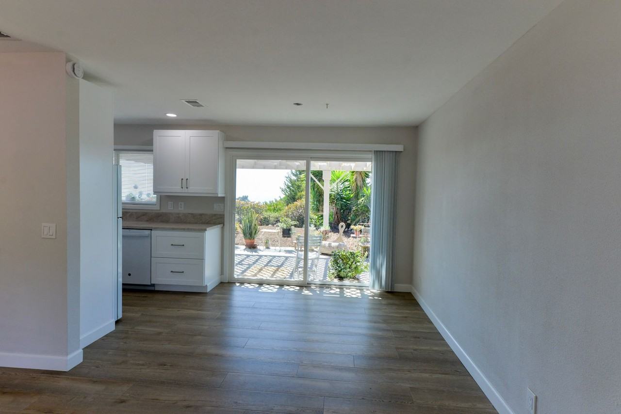 215 Calle Dorado - Photo 7 of 26