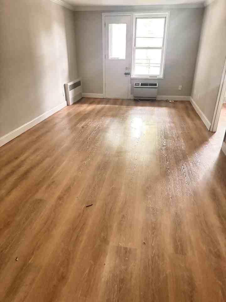 19-10 Parsons Boulevard #2H - Photo 2 of 15
