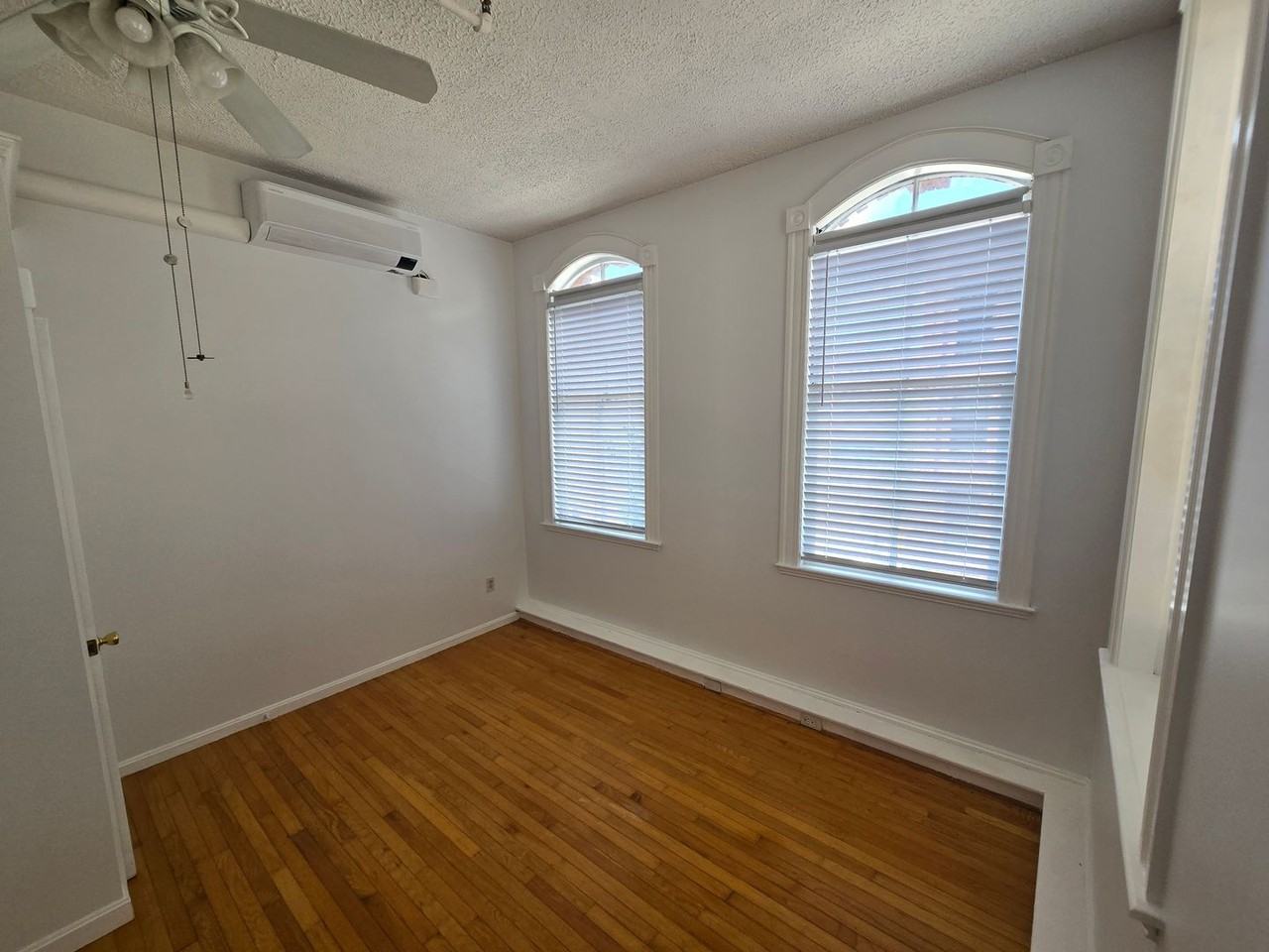 46 Washington St #303 - Photo 5 of 13