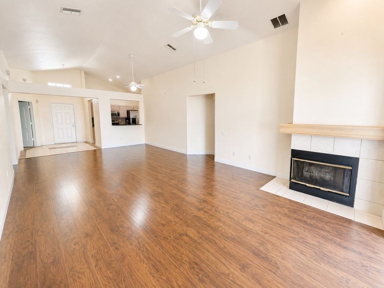 4201 Pine Isle Dr - Photo 7 of 21