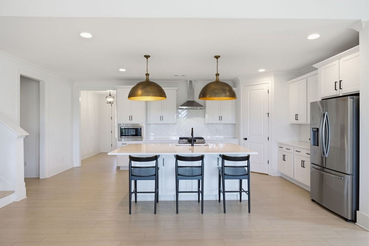 7628 Delancey Dr - Photo 3 of 50