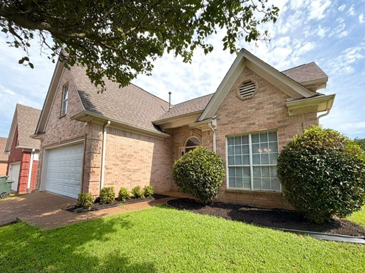 9035 Weeping Cherry Ln - Photo 2 of 14