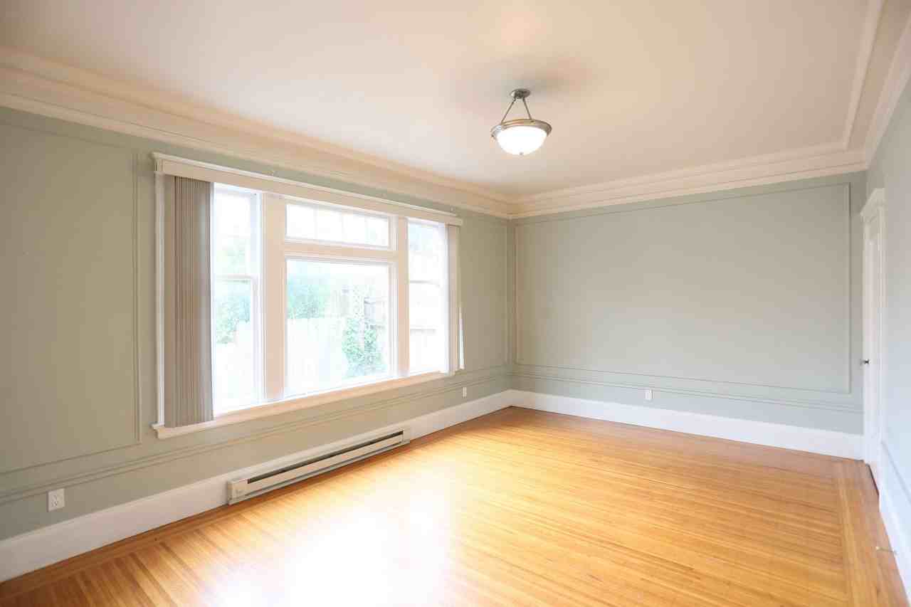 312 20th Ave - Photo 3 of 21