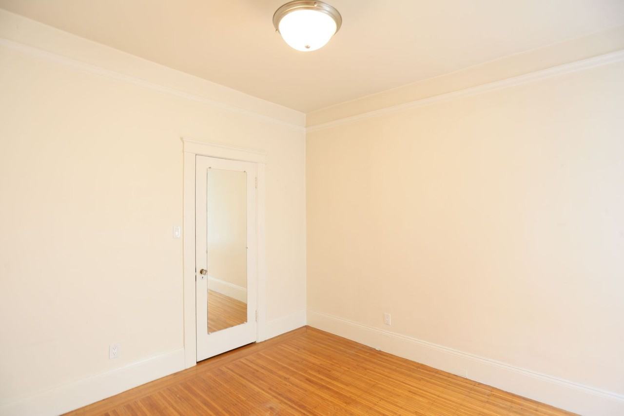 312 20th Ave - Photo 5 of 21