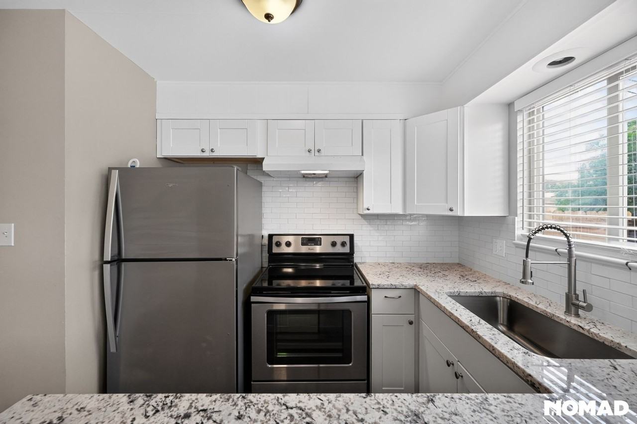 35 Lima St - Photo 3 of 21