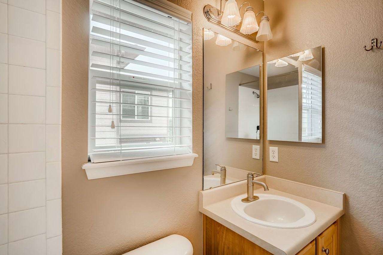 10594 Jewelberry Trl - Photo 7 of 29