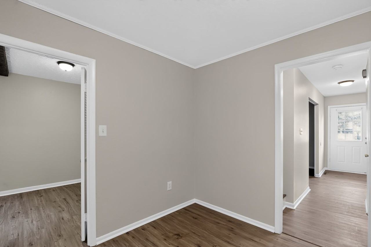 33 Wayside Ct - Photo 6 of 24