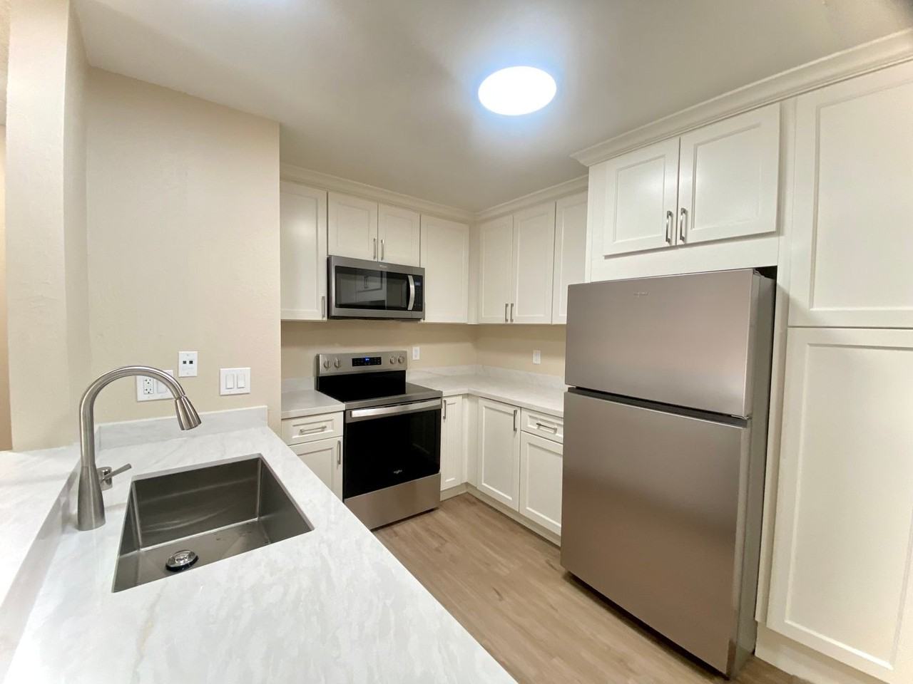 254 Hackamore Cmn - Photo 3 of 17