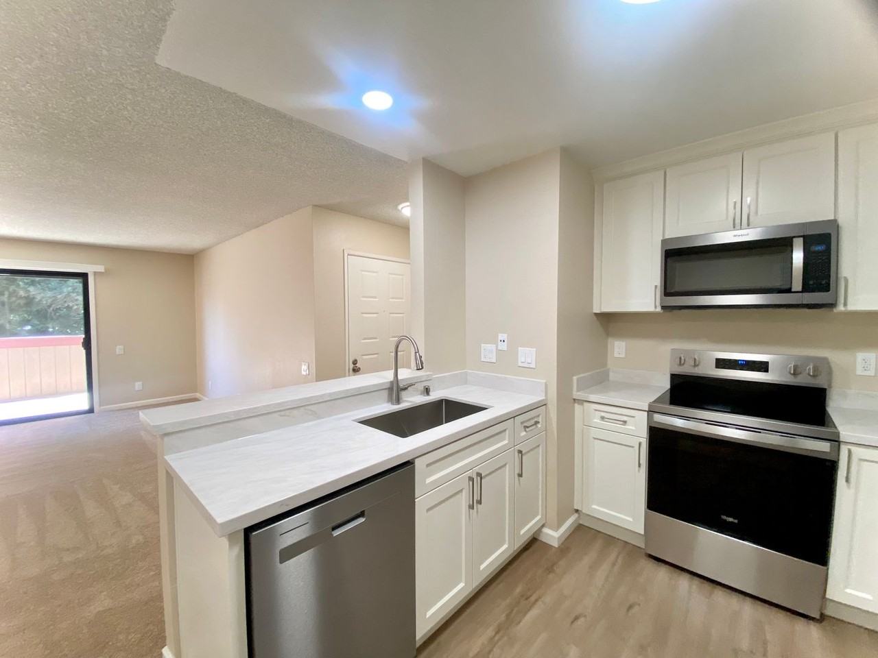 254 Hackamore Cmn - Photo 4 of 17