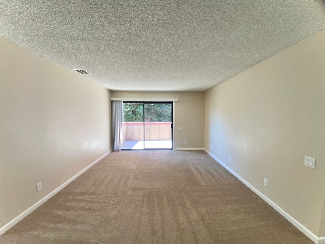 254 Hackamore Cmn - Photo 5 of 17