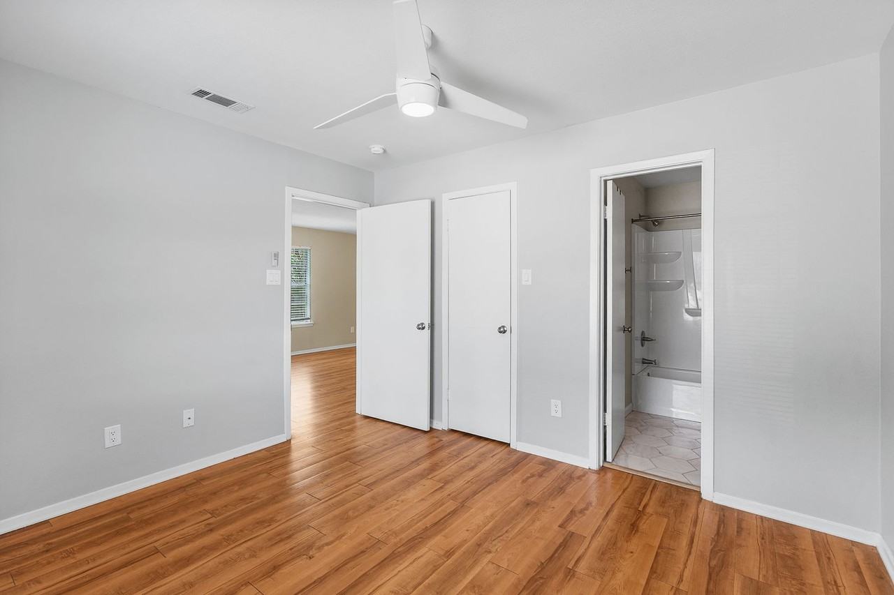 1208 Hillyer St - Photo 7 of 15