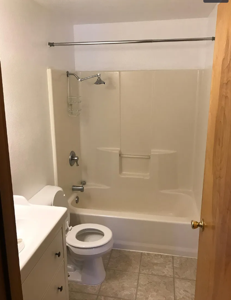 1548 Sw Metolius Ave - Photo 7 of 8