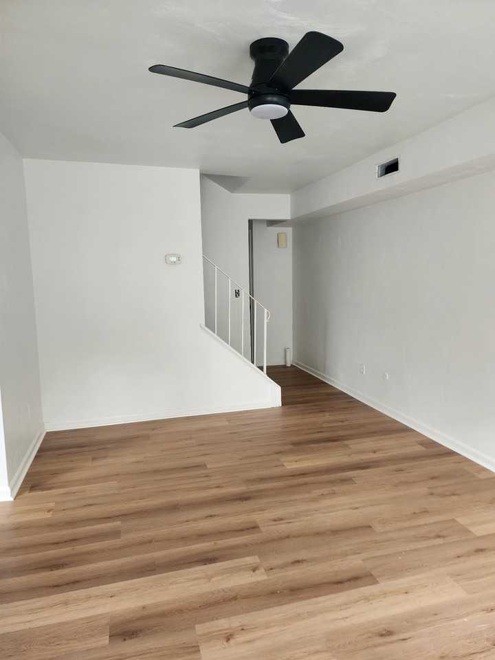727 Grant Ave #1 - Photo 2 of 9