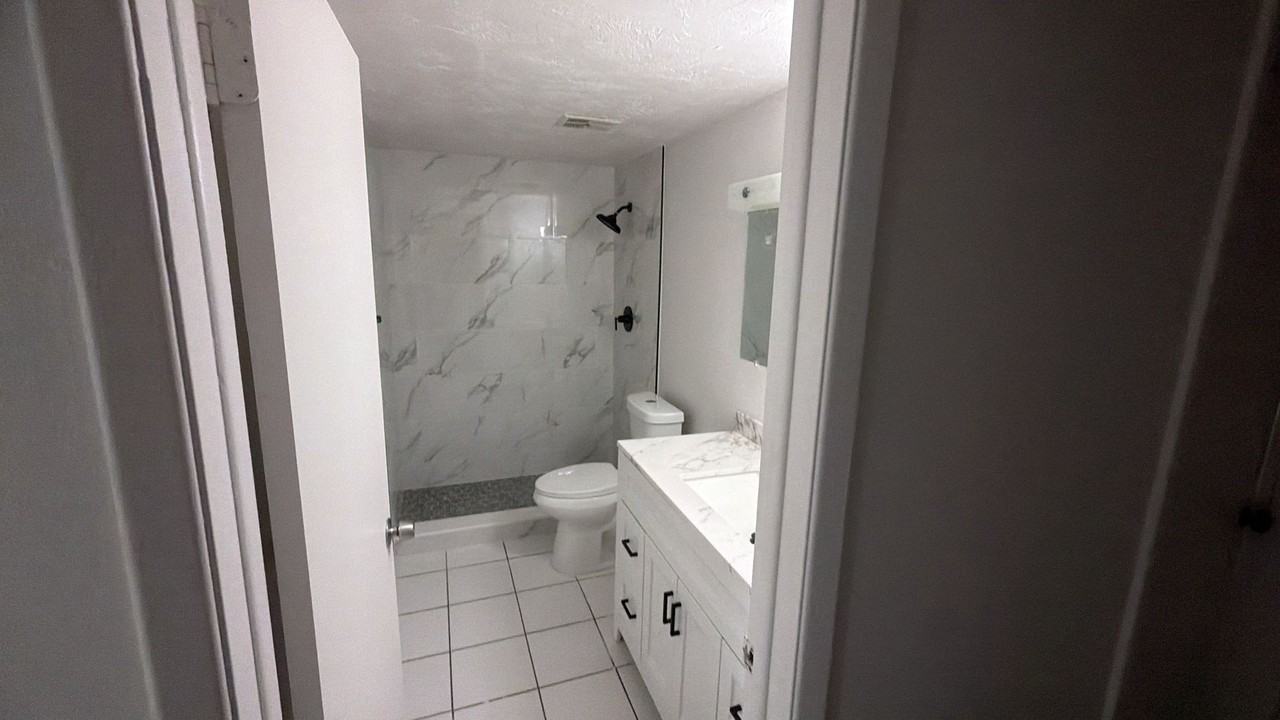 6403 Eric Dr - Photo 3 of 15
