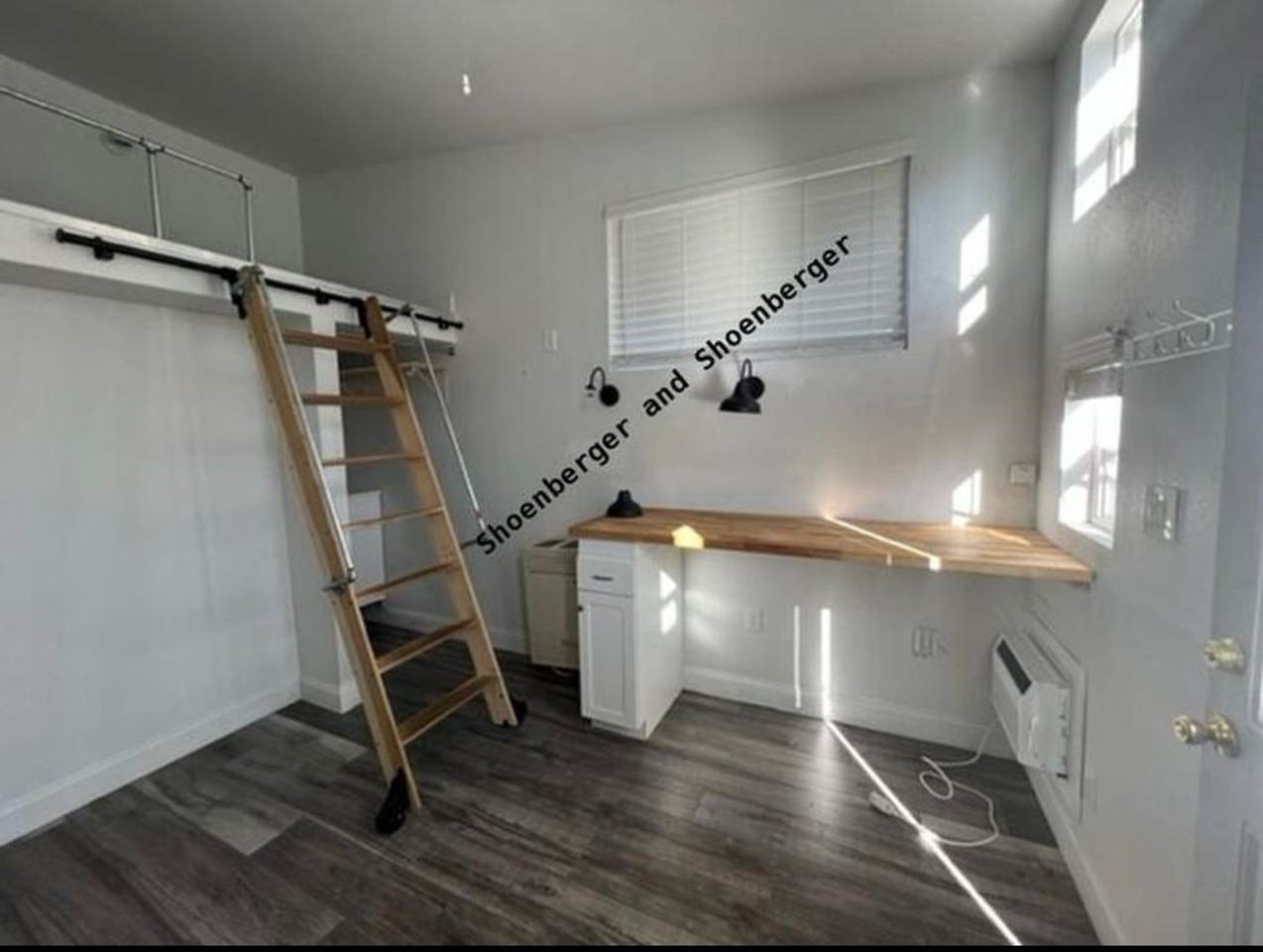 1355 Prater Way #A - Photo 6 of 8