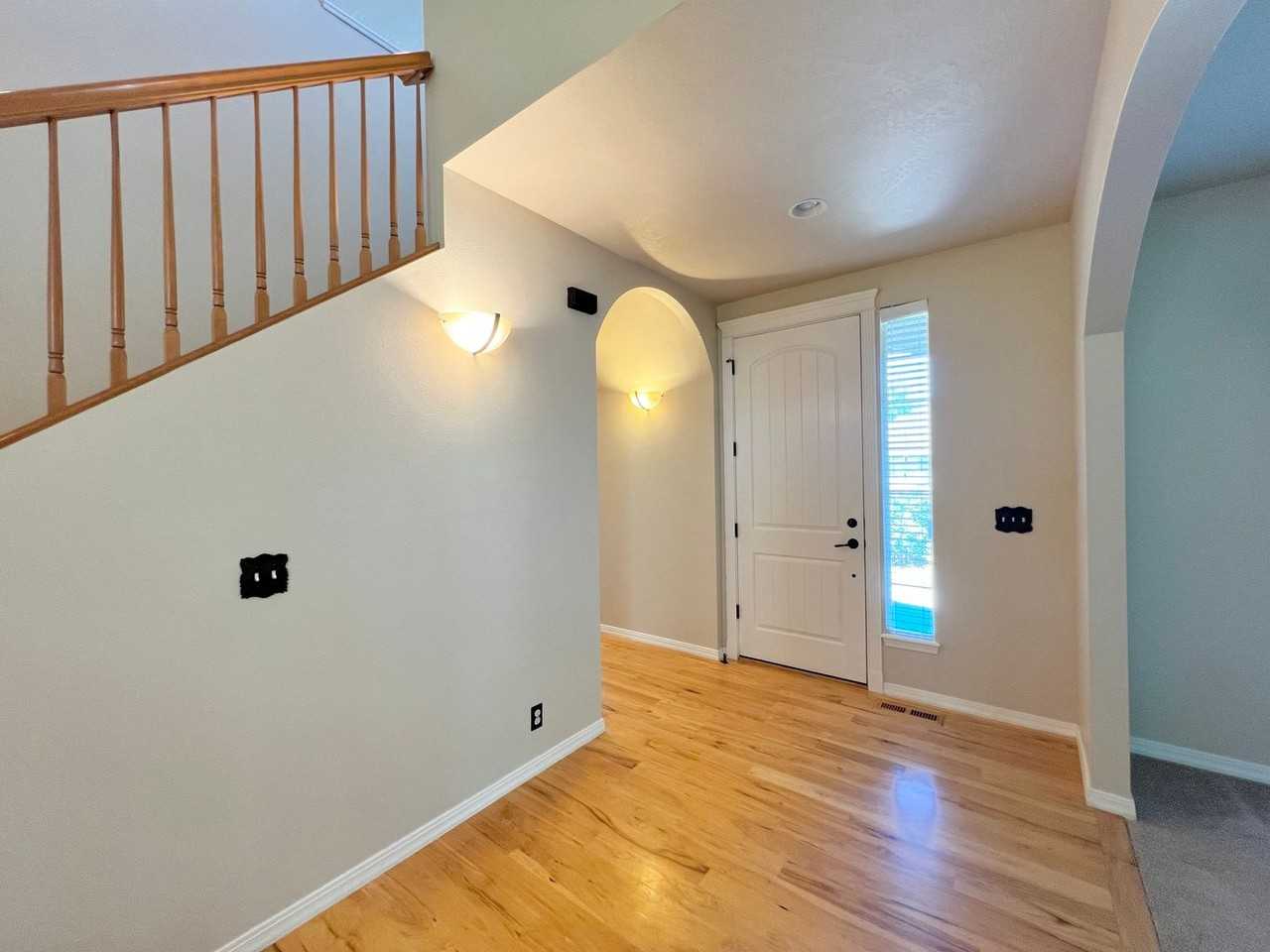 2285 W Windchime Dr - Photo 3 of 38