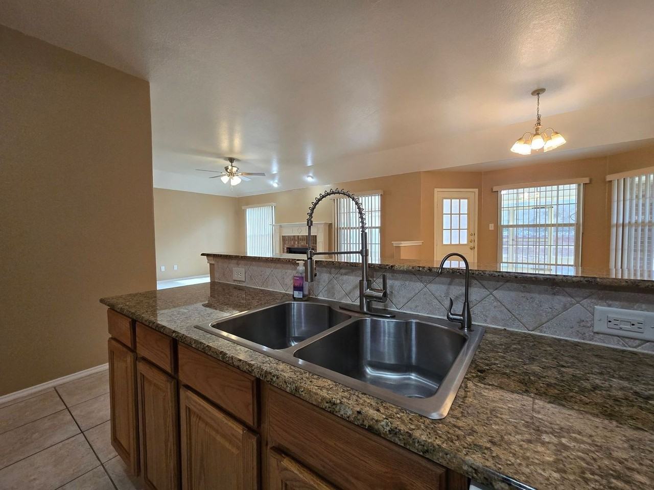 5812 Durango Dr - Photo 6 of 27