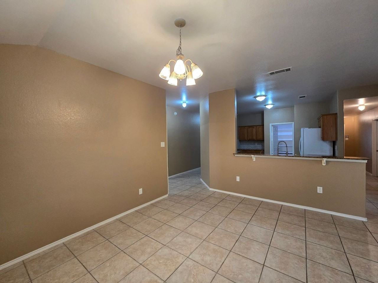 5812 Durango Dr - Photo 7 of 27