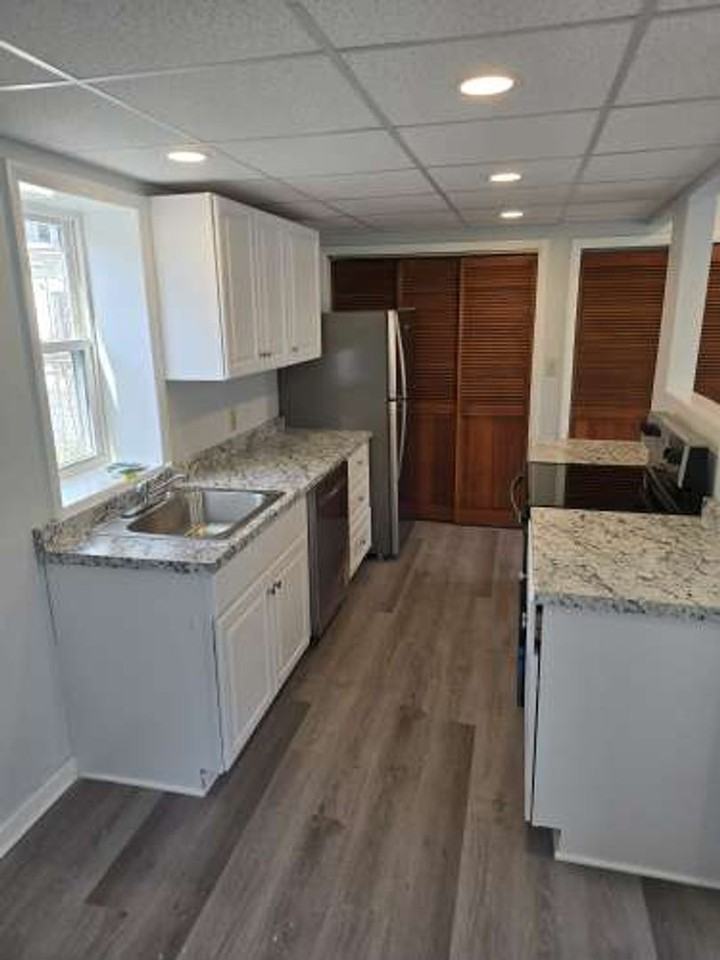 1807 1/2 Riverview Dr - Photo 2 of 8