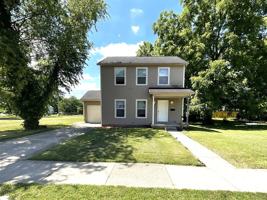 featured image of 545 W Grand Ave