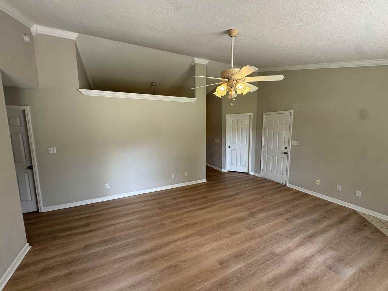 5508 Fenway Ln - Photo 4 of 26