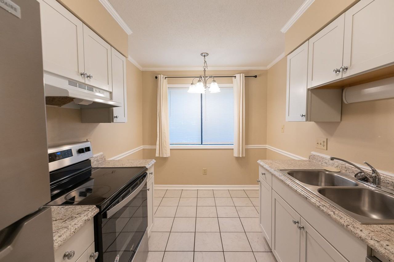185 Forest View Dr - Photo 2 of 25