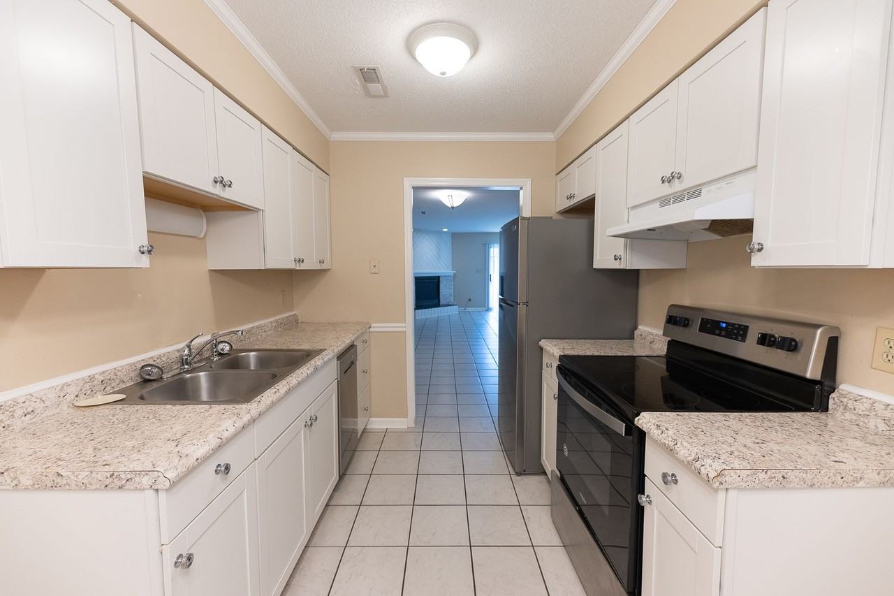 185 Forest View Dr - Photo 5 of 25