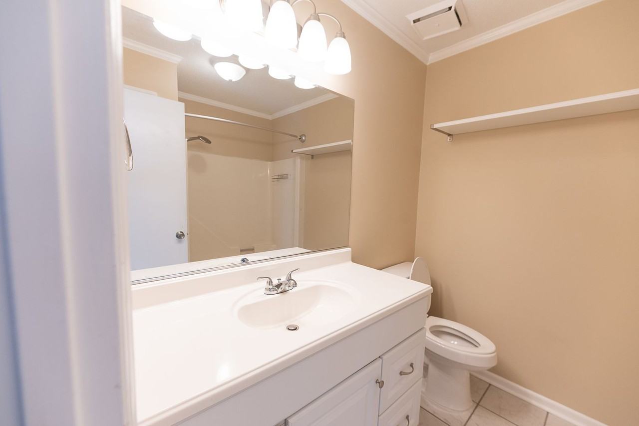 185 Forest View Dr - Photo 3 of 25