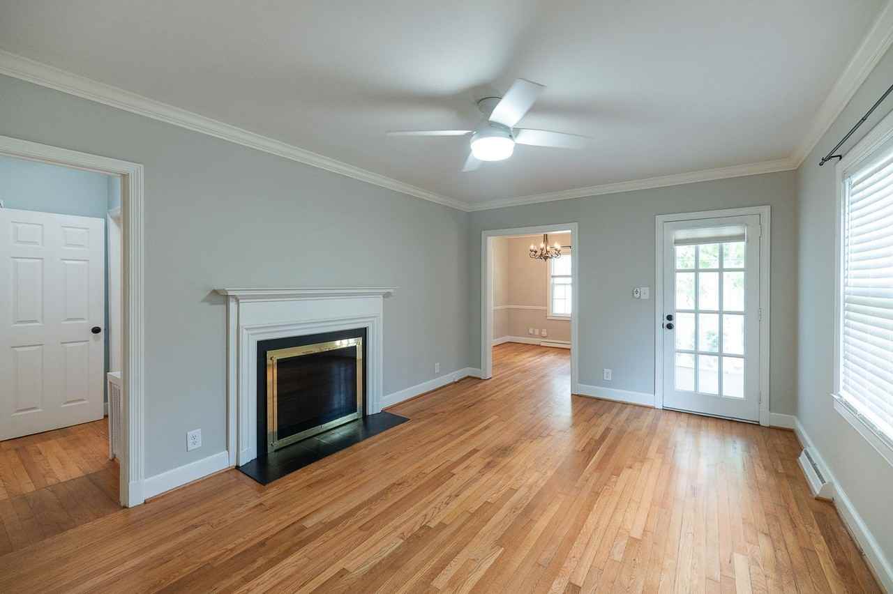 1700 Colonial Ave - Photo 3 of 35