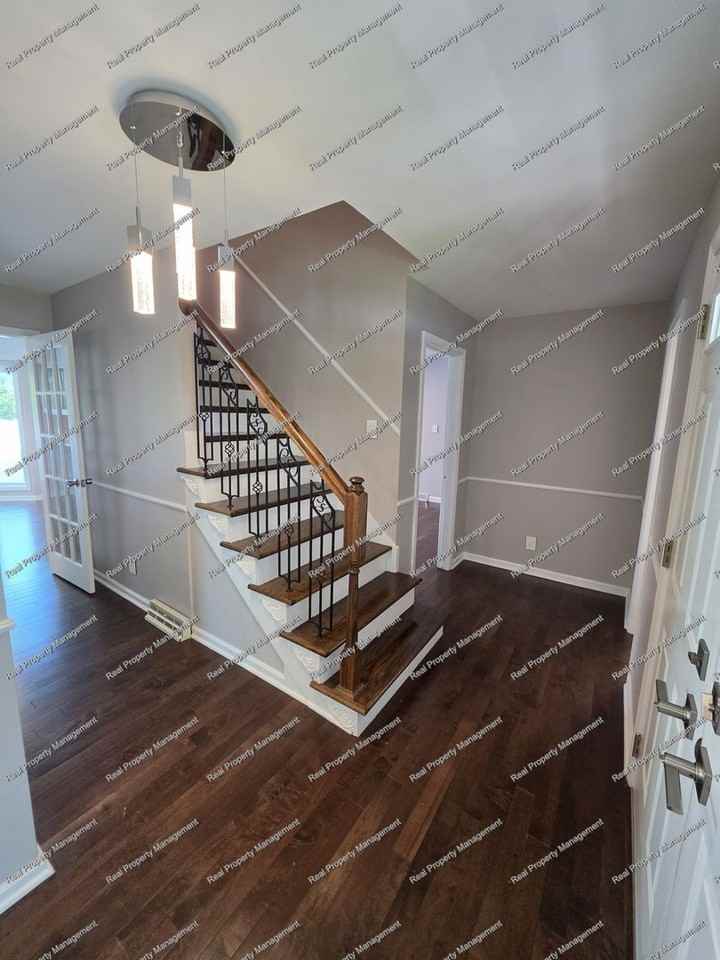 10016 Twin Creek Blvd - Photo 2 of 26