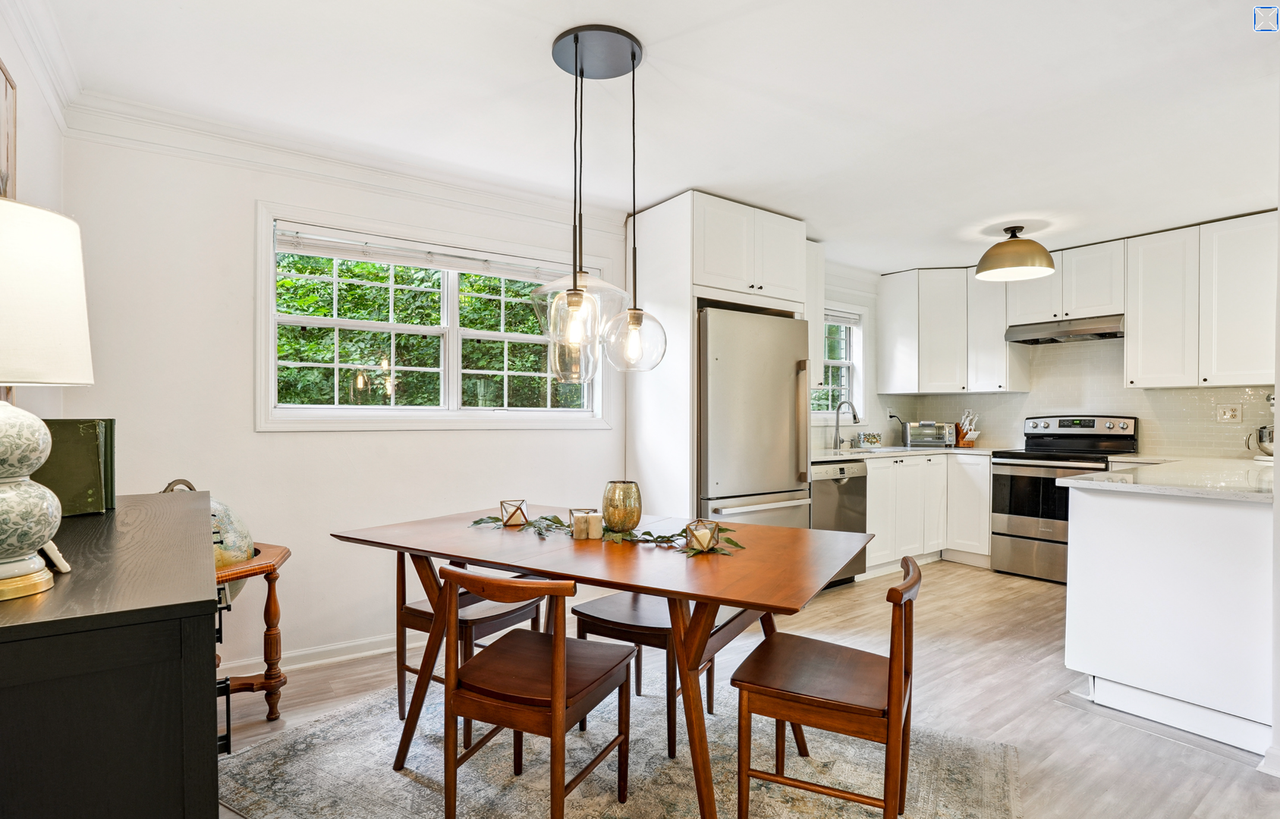 311 Peachtree Hills Ave Ne - Photo 5 of 18