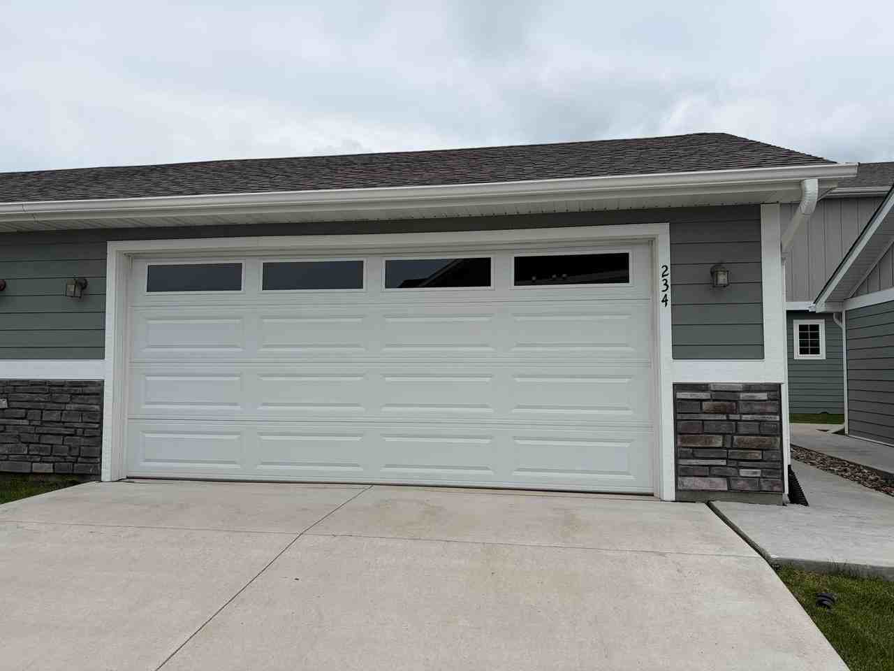 234 Nw Common Pl - Photo 2 of 14