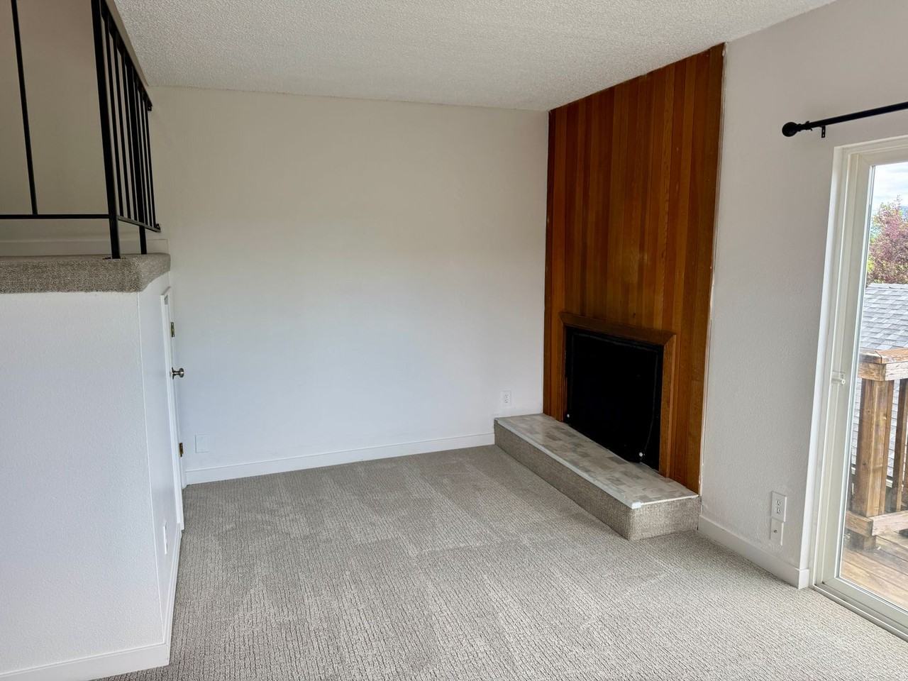 4242 Sw View Point Ter - Photo 5 of 14