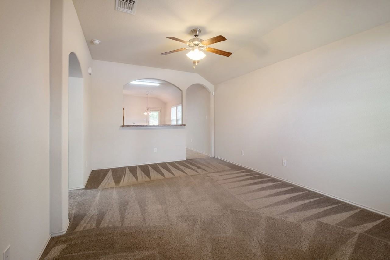 100 Azurite Dr - Photo 4 of 22