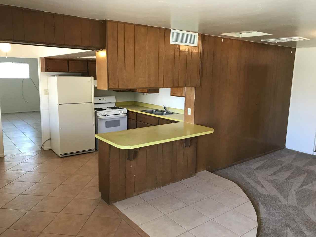 529 W 17th Pl - Photo 2 of 29