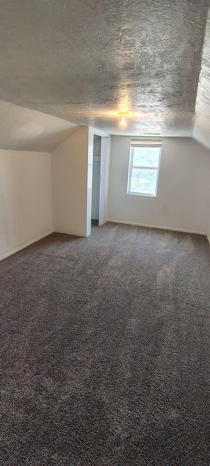 646 South Coleman Street - Photo 4 of 50