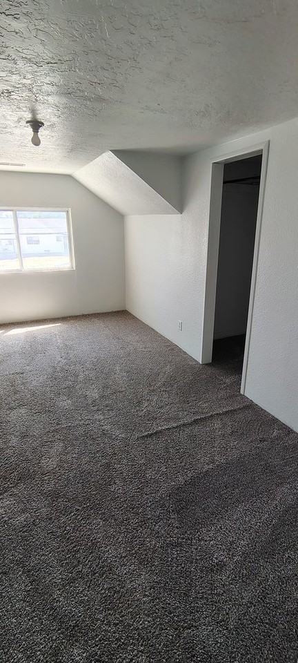 646 South Coleman Street - Photo 6 of 50