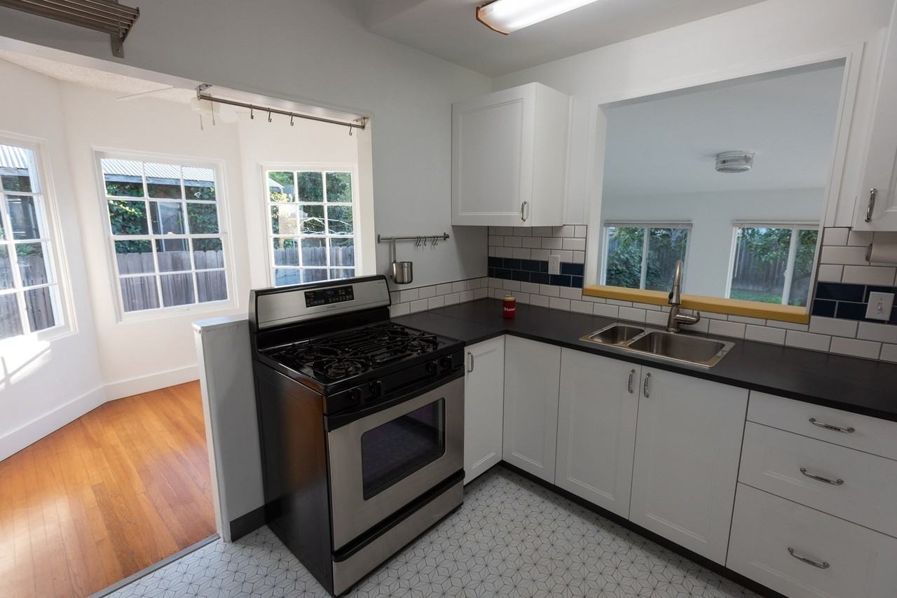 364 2nd Ave - Photo 5 of 43